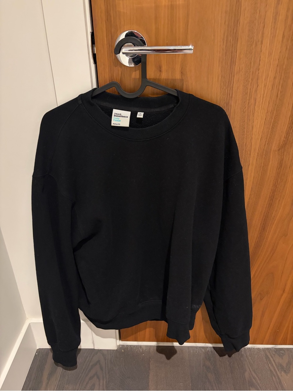 TNA Cozy Fleece Crewneck Sweatshirt in Black Size Medium